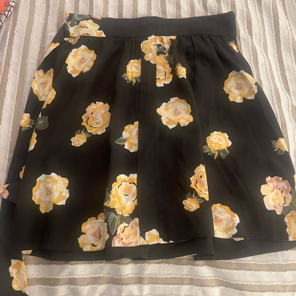 Loft Floral Black Skirt
Size small petite
